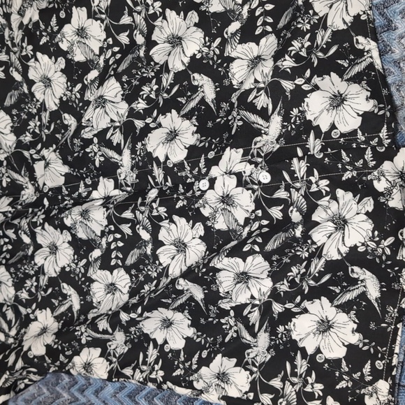 Shein Vacation Shirt - Picture 2 of 6